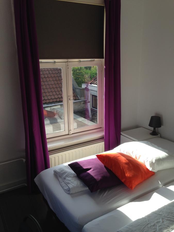Hotel Bij Verhoeven Zevenbergen Esterno foto